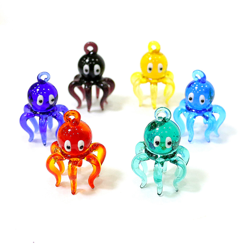 Marine Aquarium Orp - Cute Tiny Octopus Murano Glass Charm